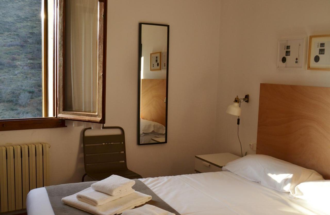 Tres Puentes Anguiano Apartamentos Y Hostal Exterior photo