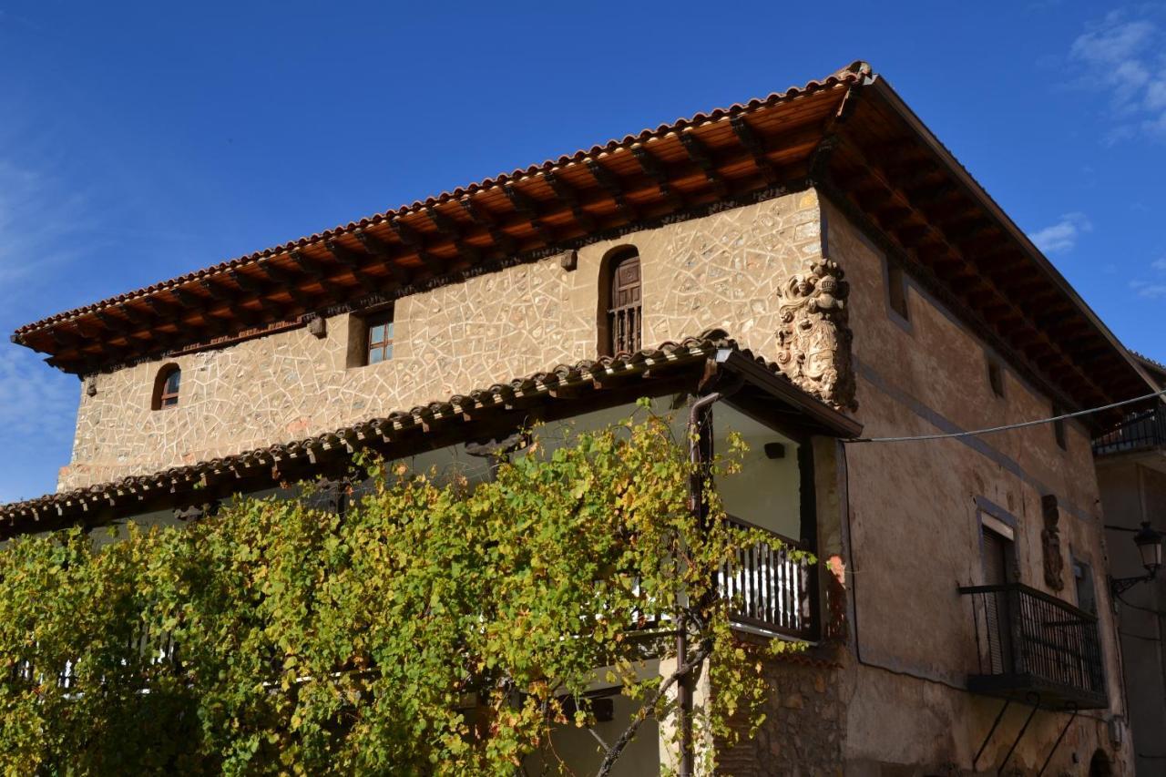 Tres Puentes Anguiano Apartamentos Y Hostal Exterior photo